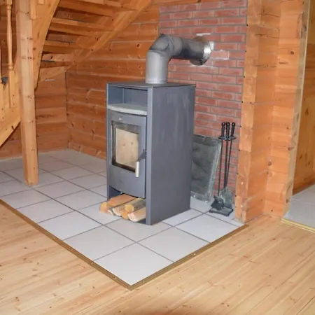 Nyaraló Mit Garten- Grill Und Terrasse By Interhome Ulmen