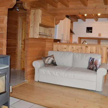 Nyaraló Mit Garten- Grill Und Terrasse By Interhome